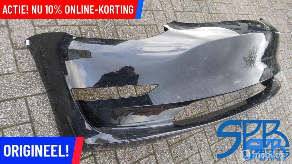 Voorbumper TESLA MODEL 3 III VOOR BUMPER 108416800F GEEN PDC, Gebruikt, Voor, Ophalen of Verzenden, Tesla