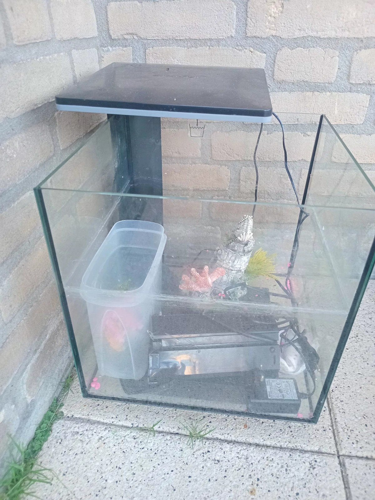 Klein Aquarium inclusief toebehoren, Dieren en Toebehoren, Ophalen, Gebruikt, Leeg aquarium