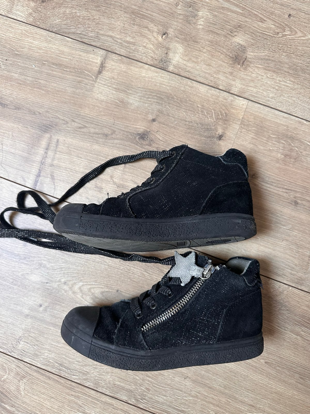 Zwarte glittersneakers maat 30, Ophalen of Verzenden, Gebruikt, Meisje, Schoenen