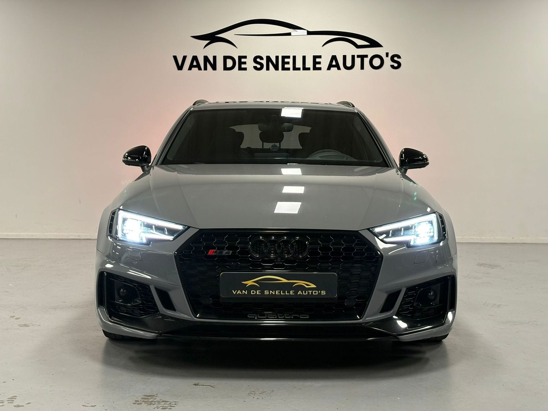 Audi RS 4 Avant 2.9 TFSI quattro HUD/PANO/B&O/MATRIX, Automaat, Gebruikt, Euro 6, Vierwielaandrijving