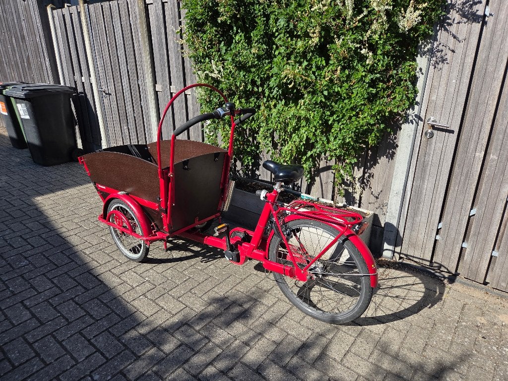 Elektrische bakfiets van de Fietsfabriek met 4 zitplaatsen, Ophalen, 4 kinderen of meer, Gebruikt, Huif