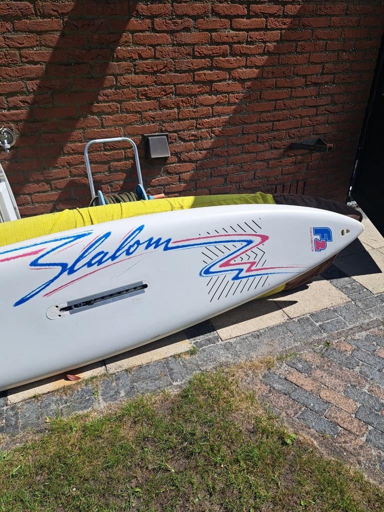 F2 Slalom Z Windsurfplank - Klassieke Raceplank, Watersport en Boten, Windsurfen, Ophalen, Gebruikt, Minder dan 250 cm, F2