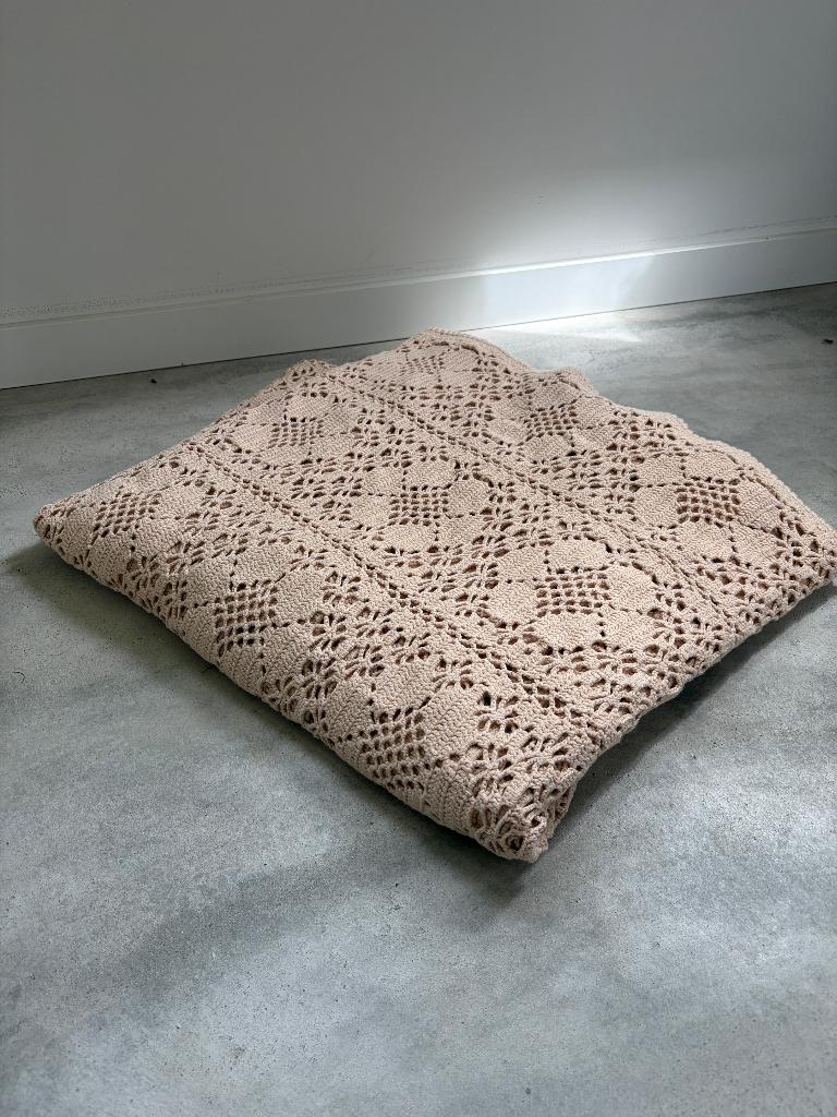 Vintage gehaakte sprei plaid beige handwerk, Huis en Inrichting, Woonaccessoires | Plaids en Woondekens, Ophalen of Verzenden