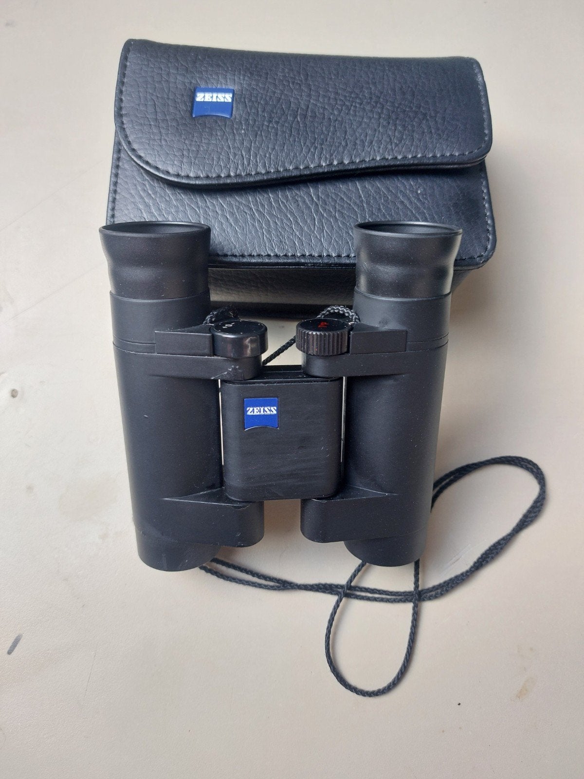 Zeiss T*P* 8x20 pocket verrekijker, Ophalen of Verzenden, Zo goed als nieuw, 8 tot 12x, Dakkant (recht)