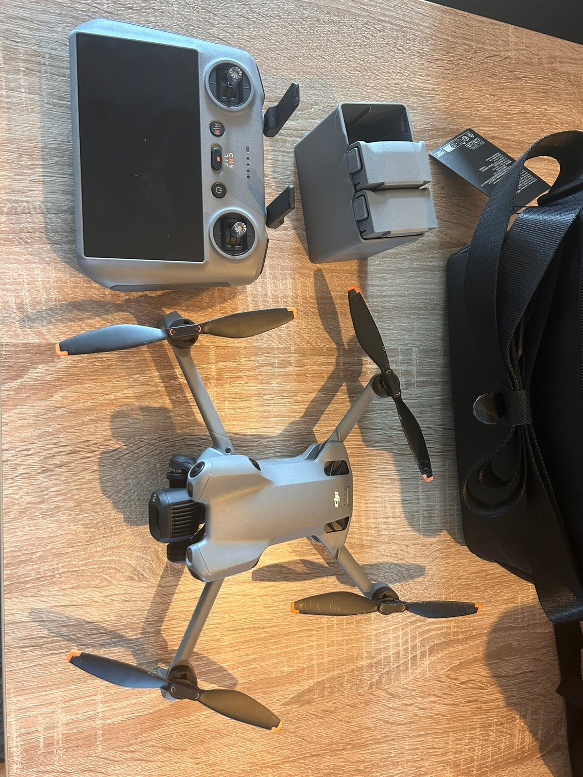 Te koop: DJI Mini 5 Pro Fly More Combo met DJI RC 2-controll, Ophalen, Zo goed als nieuw