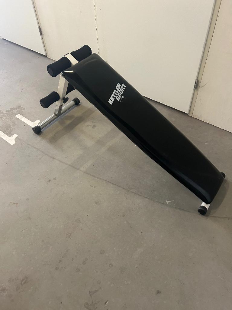 Buikspierbankje opklapbaar, Sport en Fitness, Fitnessapparatuur, Ophalen, Krachtstation, Zo goed als nieuw, Buik