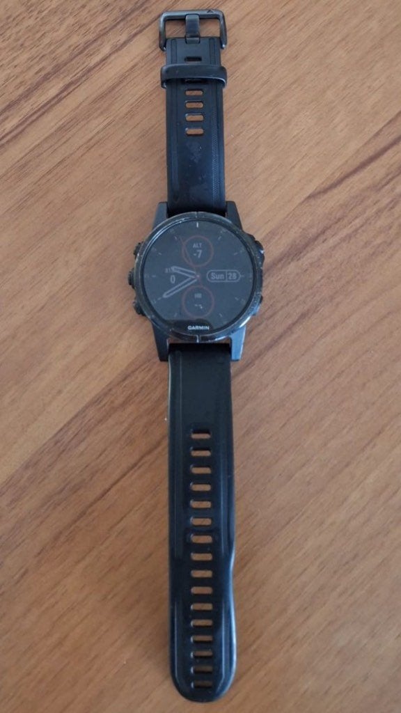 Garmin Fenix 5S Sapphire + doos + kabel (knop losgeraakt), Gebruikt, Zwart, Garmin, Ophalen of Verzenden