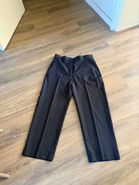 COS zwarte pantalon klassiek model, nieuw, maat 44, Kleding | Dames, COS, Zwart, Maat 42/44 (L), Nieuw