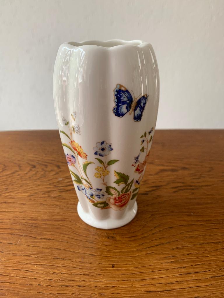 Vaasje "Aynsley" 'Cottage Garden' Jaren 70 Nieuw, Overige kleuren, Nieuw, Ophalen of Verzenden, Glas