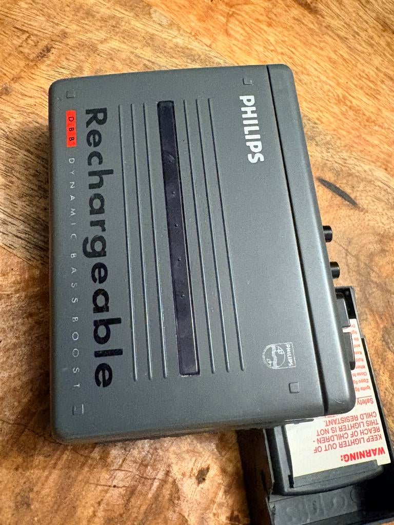 Philips AQ 6496 stereocassettespeler met Dynamic Bass Boost, Ophalen of Verzenden, Walkman
