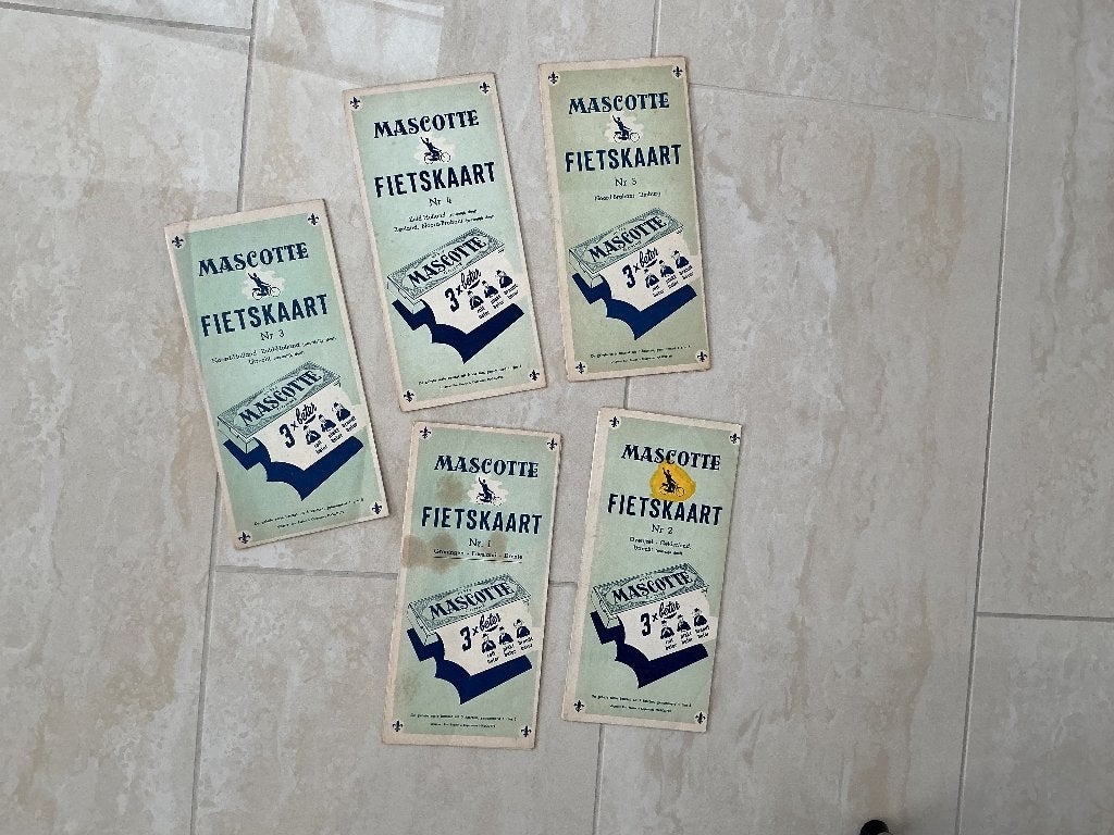 Mascotte fietskaarten, 5 delen, compleet, Boeken, Gelezen, Overige typen, Mascotte, Ophalen of Verzenden