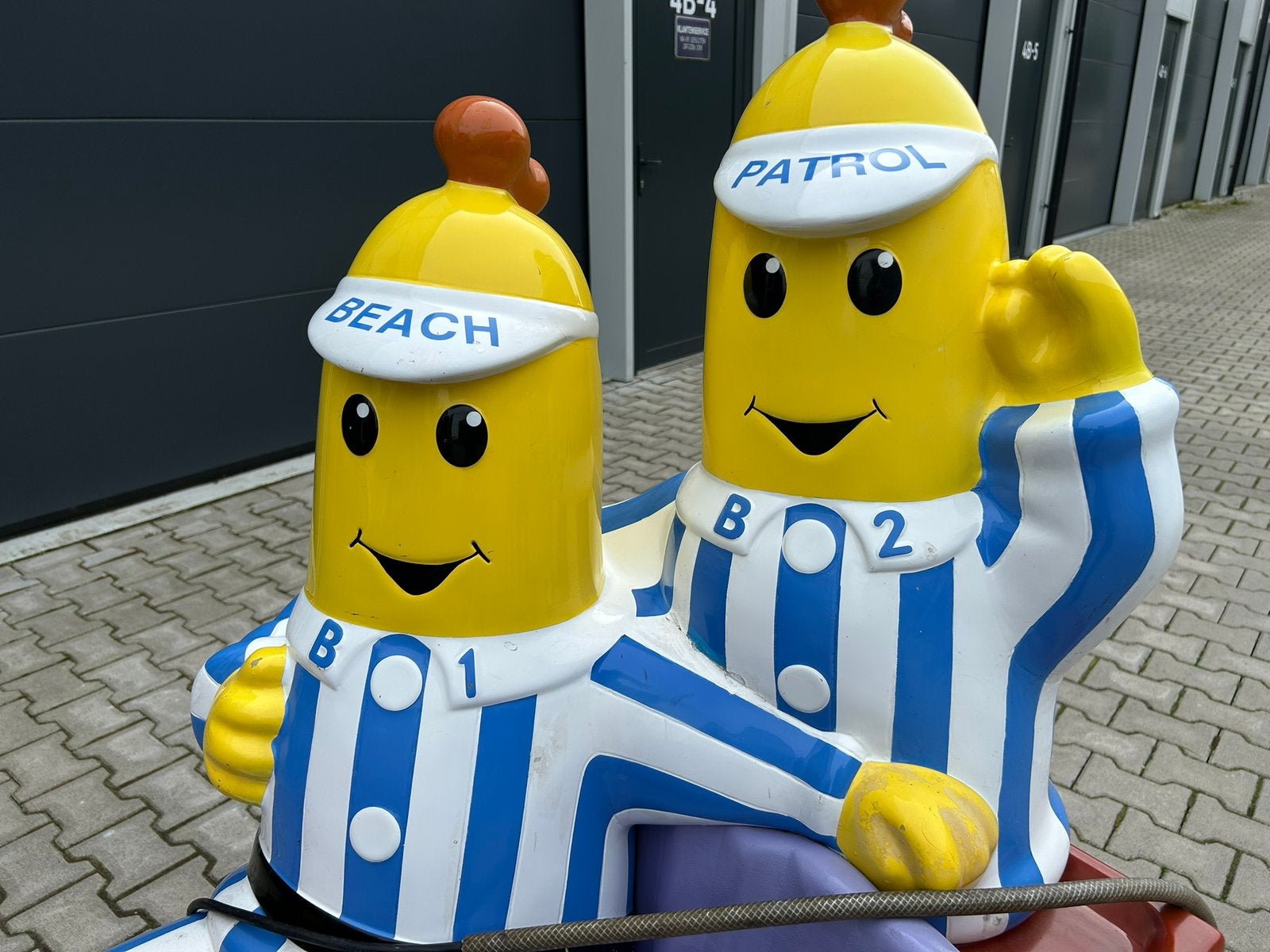 Kiddyride beach banana of clifford de hond, Ophalen, Zo goed als nieuw, Nb, Nb
