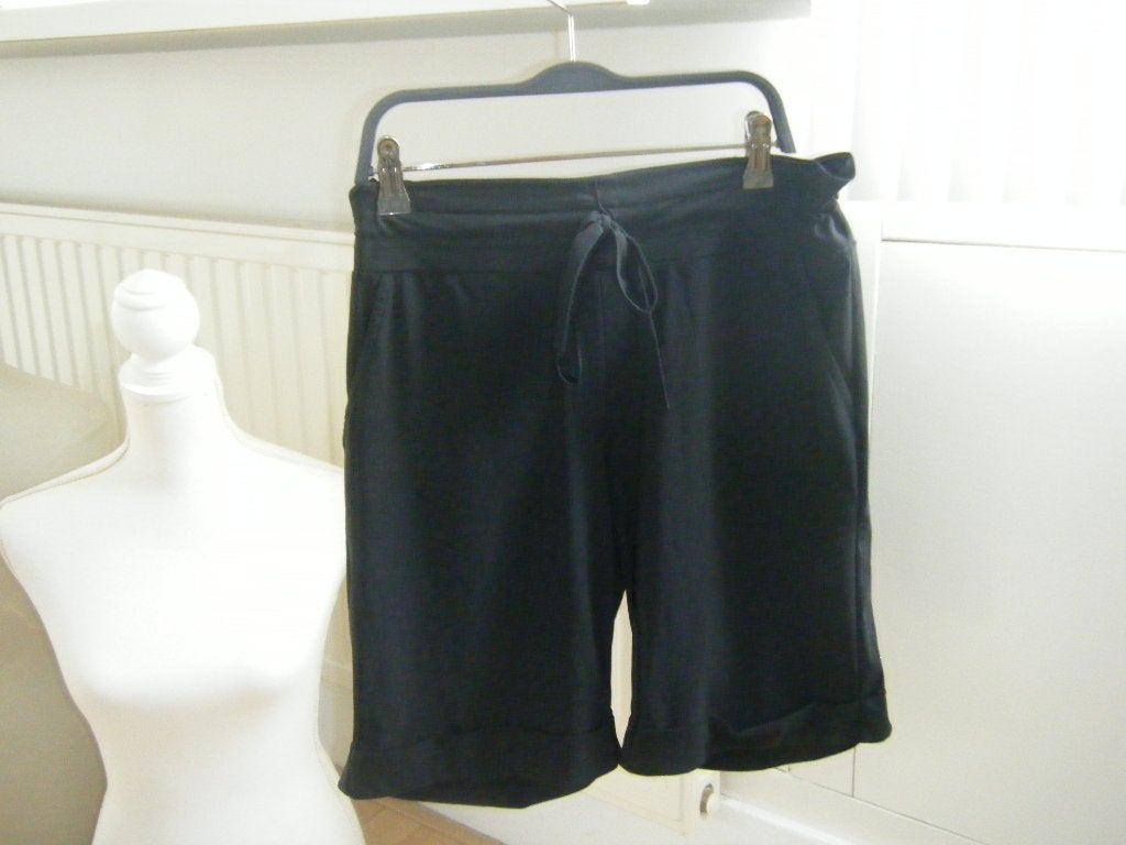 studio anneloes korte broek travelstof, Kleding | Dames, Kort, Zwart, Ophalen of Verzenden, Maat 34 (XS) of kleiner