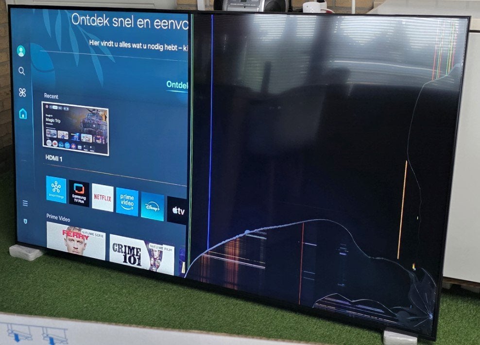 Samsung 75 inch, Model jaar 2024 Scherm Defect, Ophalen, 50 Hz, Samsung, 100 cm of meer
