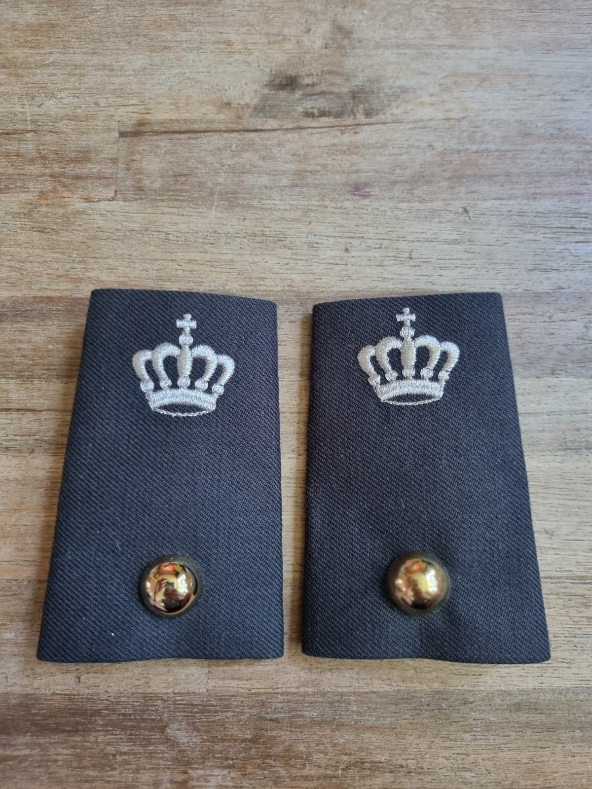 Rangen DT 2000 jas adjudant instructie, Verzamelen, Ophalen of Verzenden, Landmacht, Nederland, Embleem of Badge
