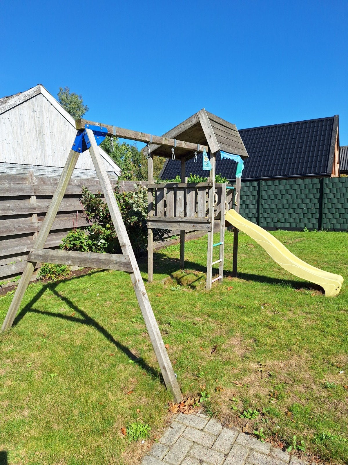 Jungle Gym Speelhuisje met Schommel en Zandbak, Ophalen, Gebruikt, Glijbaan