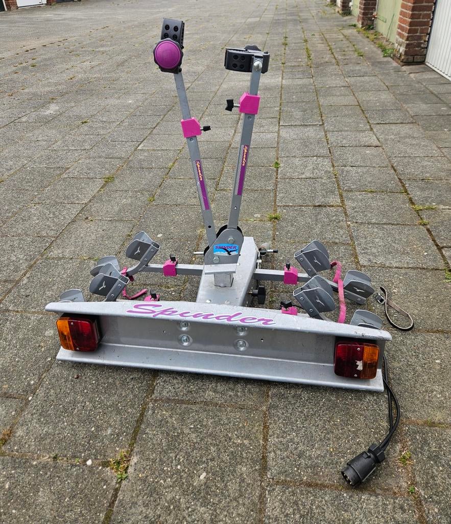 Fietsendrager merk spinder, Ophalen, 2 fietsen, Trekhaakdrager