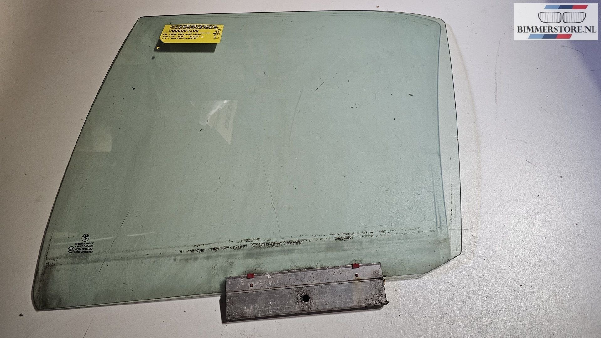 Zijruit raam groen linksachter BMW E36 sedan 51341960907 196, Gebruikt, -, Deur, -