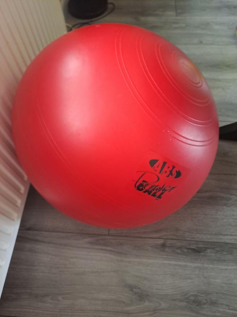 TOGU fitnessbal / pilatesbal 55 cm – goede staat, Ophalen, Fitnessbal