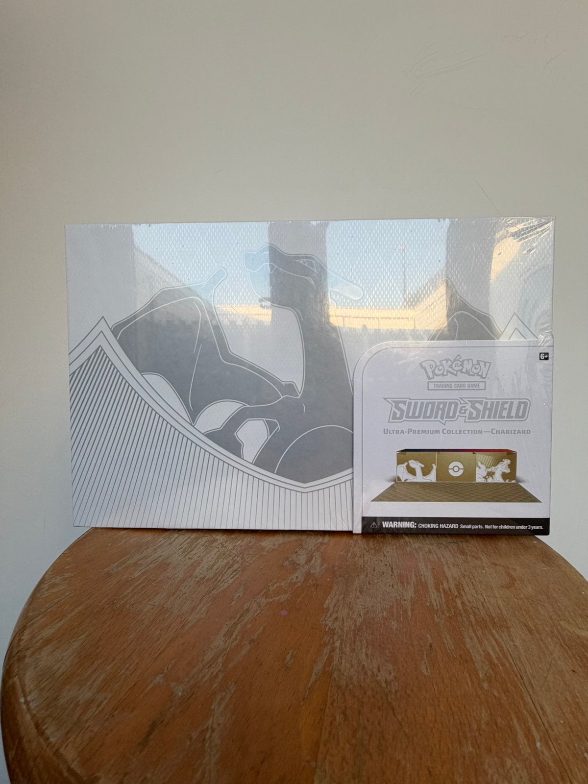 Charizard UPC, Ophalen