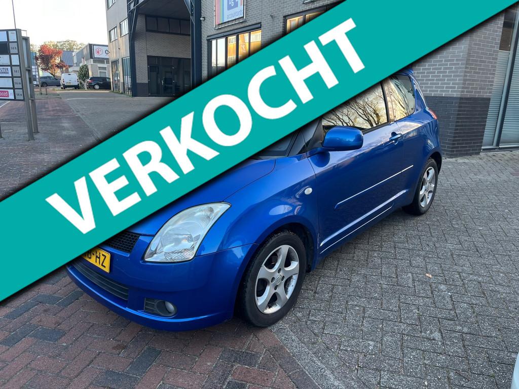 Suzuki Swift 1.5 Exclusive! AUTOMAAT! AIRCO! CRUISE!, Auto's, USB, Stof, 4 cilinders, Swift