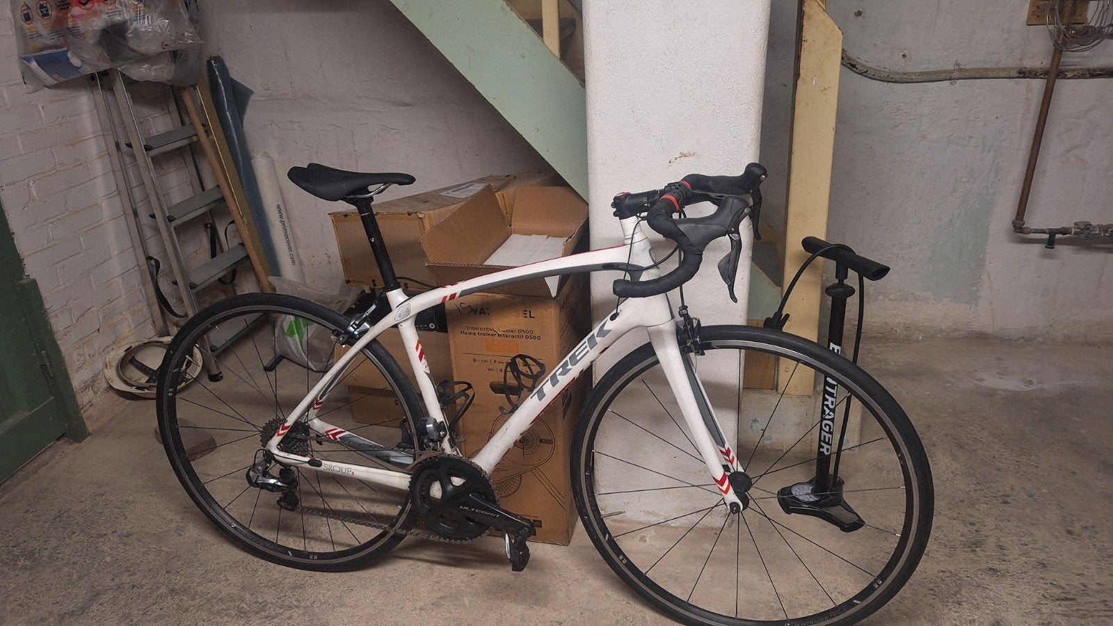 Trek carbon racefiets maat 52 met Dura-Ace Di2 11 speed, Fietsen en Brommers, 28 inch, Gebruikt, Carbon, Velgrem