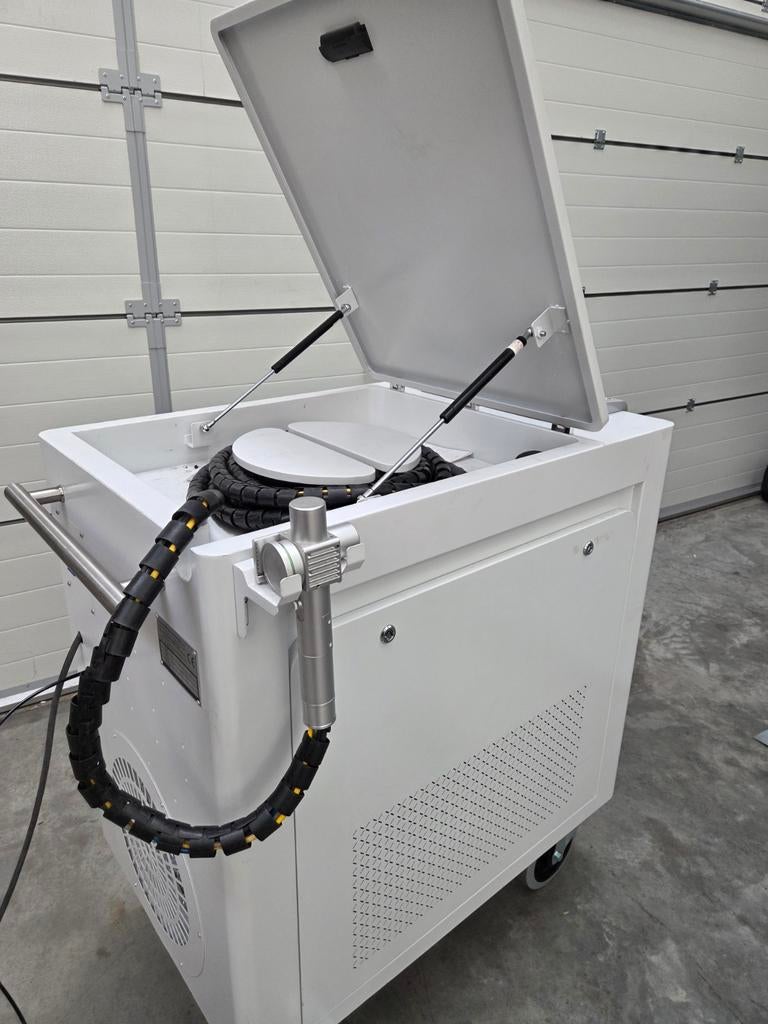 JPT Laser Cleaner 300W Puls, Watergekoeld, Z.G.A.N. (2025), Doe-het-zelf en Verbouw, Gereedschap | Lasapparaten, Ophalen of Verzenden