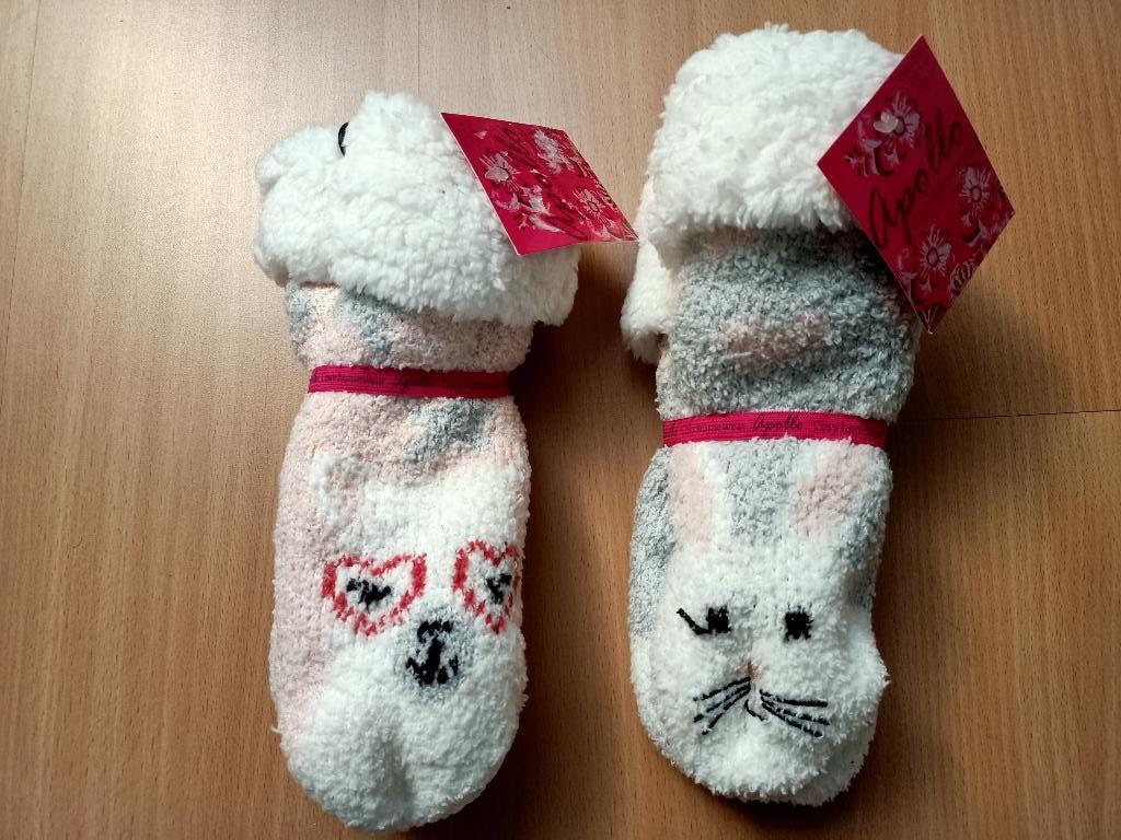 2 paar warme huissokken / sokken met anti slip maat 25/30, Ophalen, Apollo, Meisje, Nieuw