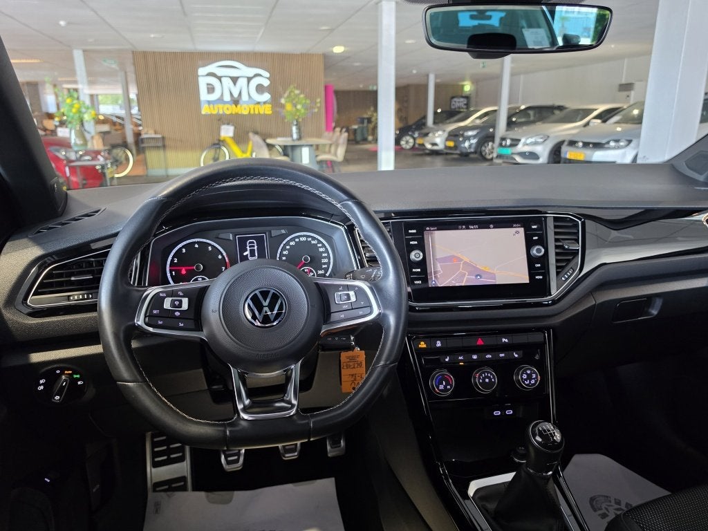 Volkswagen T-Roc Sport | Blackstyle | 19' Suzuka | Led | Pan, Keurmerk '100% Onderhouden', 12 maanden, Stof, Euro 6