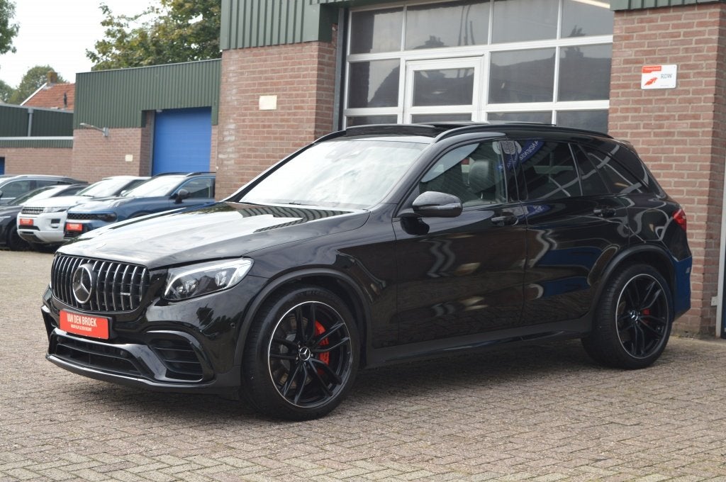 Mercedes-Benz GLC AMG 63 S 4MATIC+ | PANO - CAMERA, Auto's, Dealer onderhouden, Gebruikt, Adaptive Cruise Control, Zwart