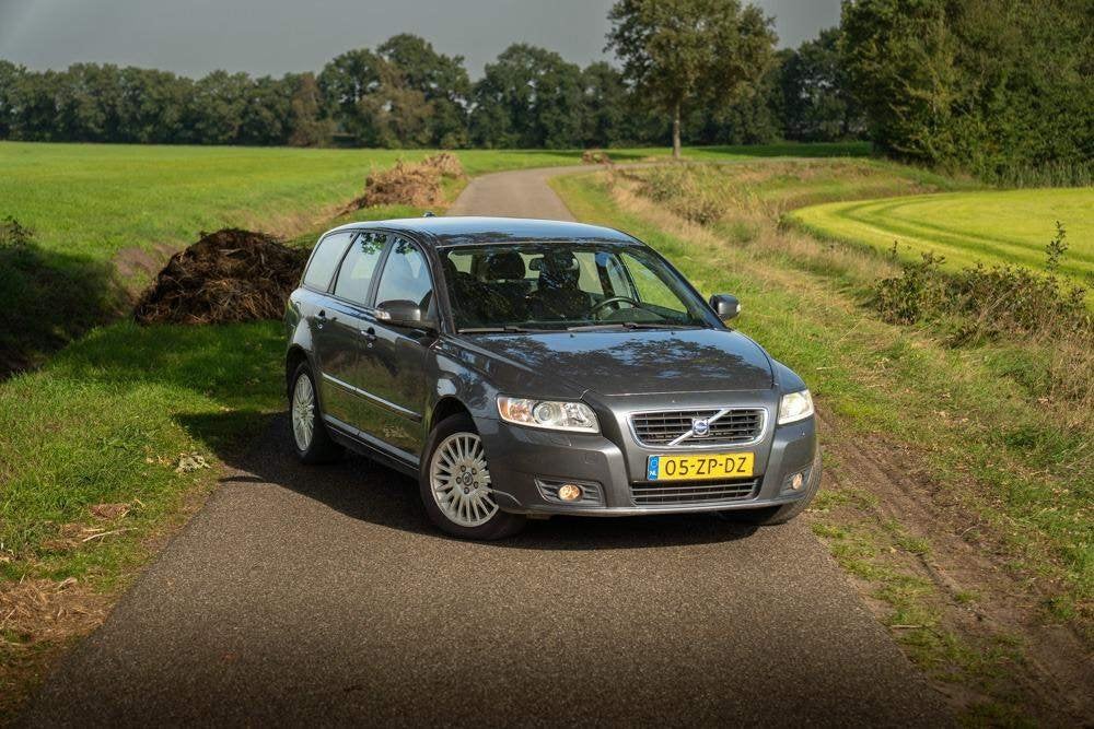 Volvo V50 1.8 2008 Grijs Edition, Voorwielaandrijving, 4 cilinders, Grijs, V50