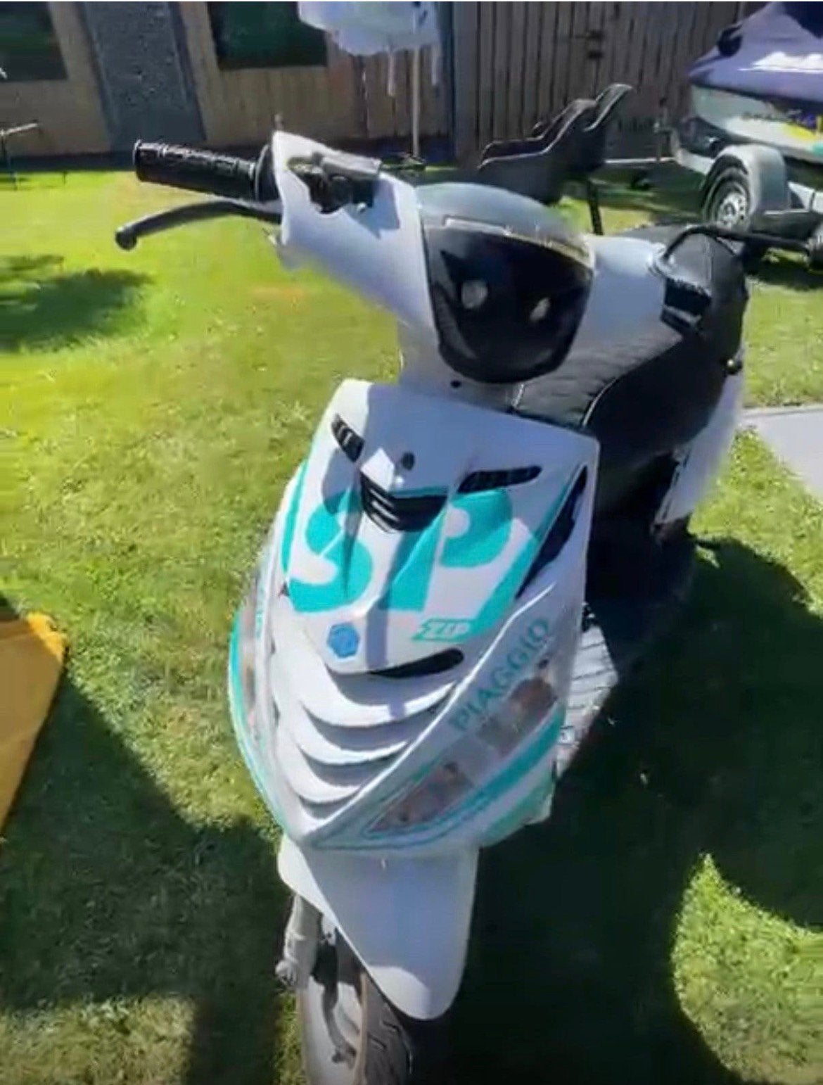 Zip 70cc fris, Ophalen of Verzenden, Zo goed als nieuw