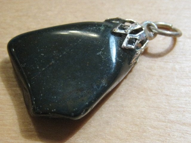 han. aparte edelsteenhanger HELIOTROOP (5) (BLOEDSTEEN), Overige voorstellingen, Verzenden, Nieuw, Steen of Mineraal