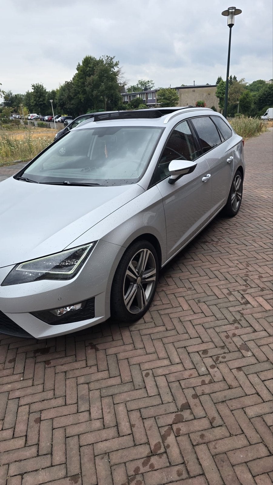 Seat Leon FR 1.4 Ecotsi 150pk 2015 Grijs, Auto's, 4 cilinders, Leon, Leder en Stof, Origineel Nederlands