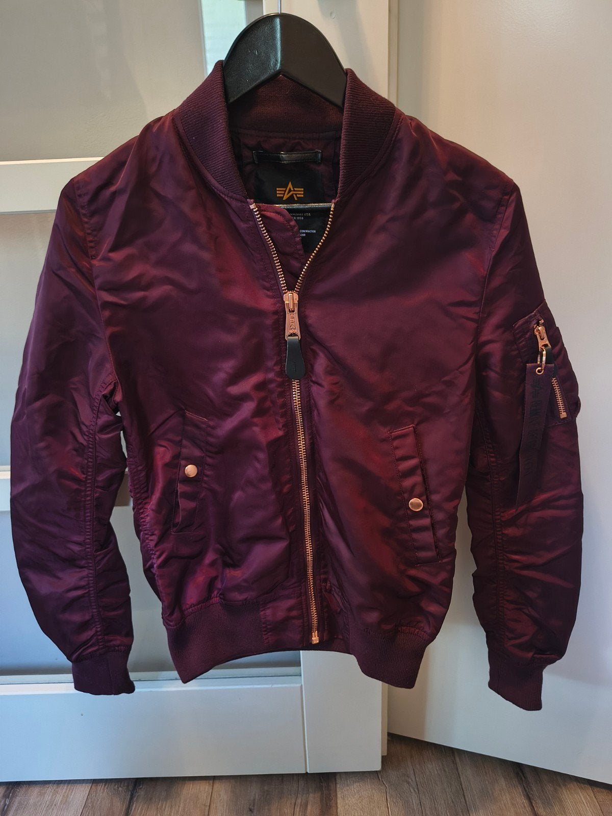 Bomberjas dames, Alpha Industries maat M, Kleding | Dames, Zo goed als nieuw, Rood, Alpha Industries, Ophalen