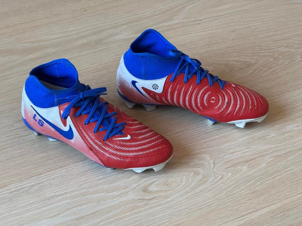 Nike Phantom Luna 40.5 voetbalschoenen, Gebruikt, Schoenen, Maat M, Ophalen of Verzenden