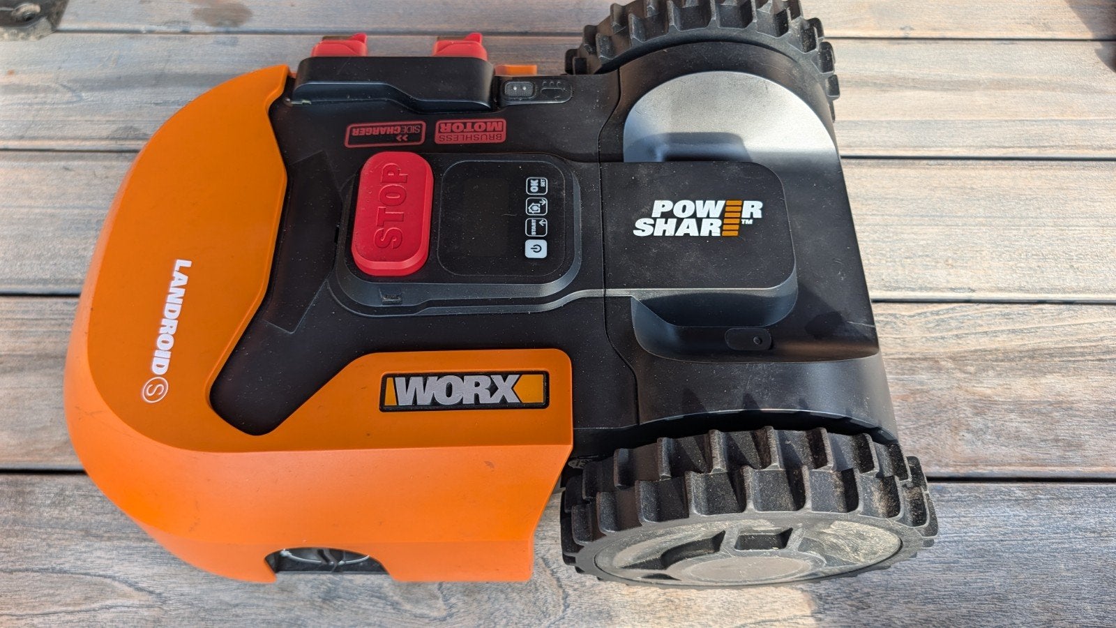 Worx Landroid WR130E Robotmaaier - Compleet met overkapping, Tuin en Terras, Ophalen, Cirkelmaaier, Gebruikt, Minder dan 30 cm