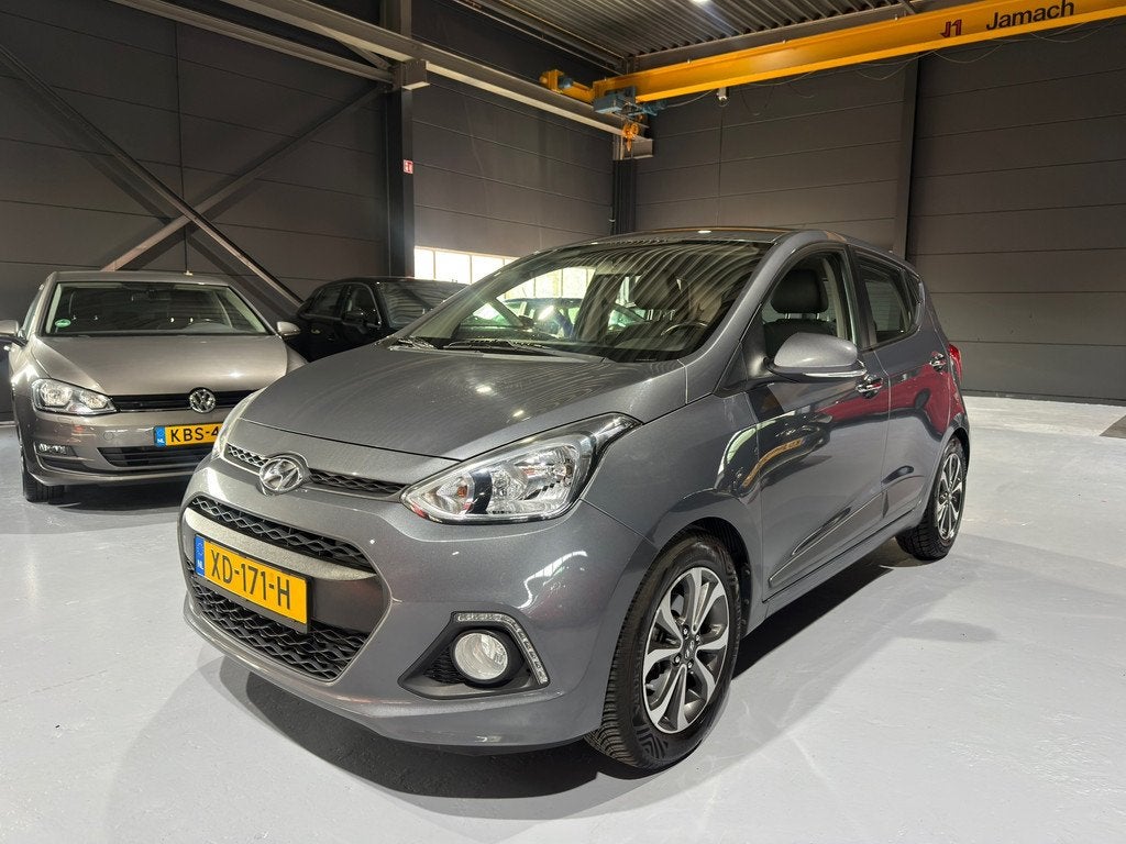 Hyundai I10 1.2i Automaat | Stoel/Stuurverwarming | PDC | BT, Euro 5, Gebruikt, 31 €/maand, Met garantie (alle)