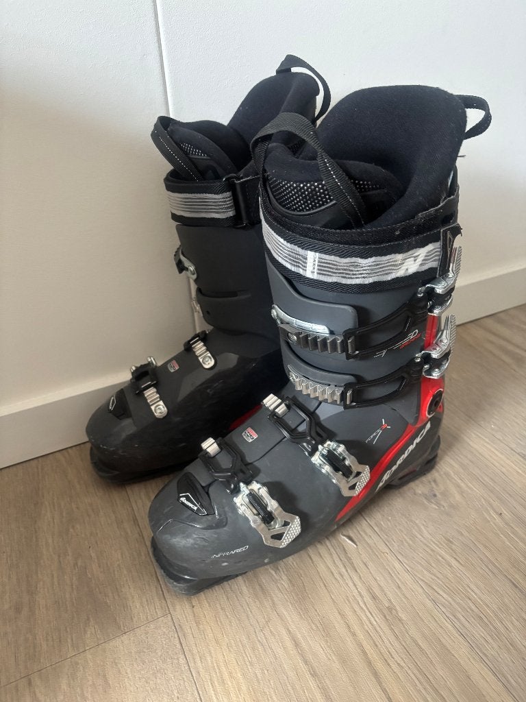 Skischoenen 28.5, Sport en Fitness, Skiën en Langlaufen, Ophalen, 160 tot 180 cm, Gebruikt, Schoenen