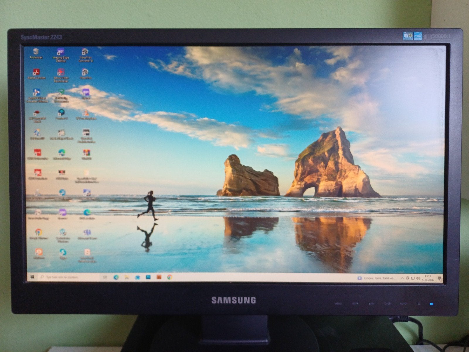 Samsung SyncMaster 2243SN 22 inch monitor, Ophalen, Gebruikt, Kantelbaar, Full HD