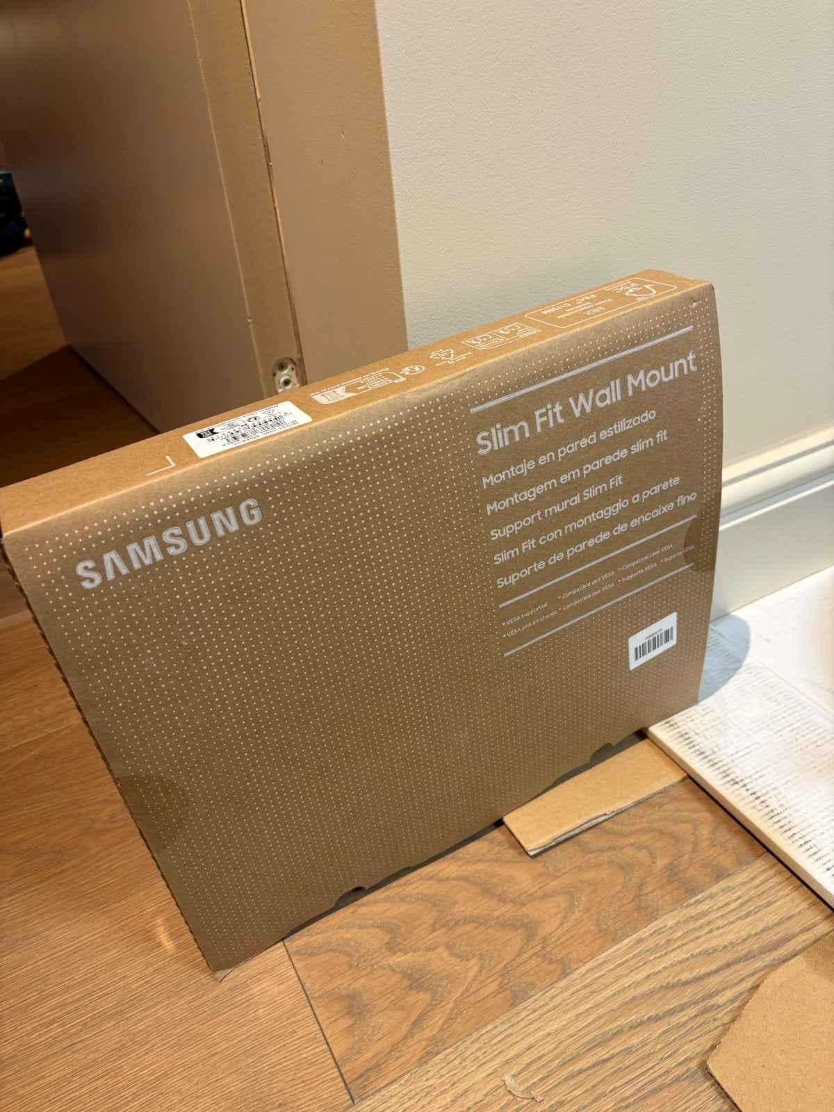 Samsung Slim Fit TV Muurbeugel, Ophalen, Nieuw