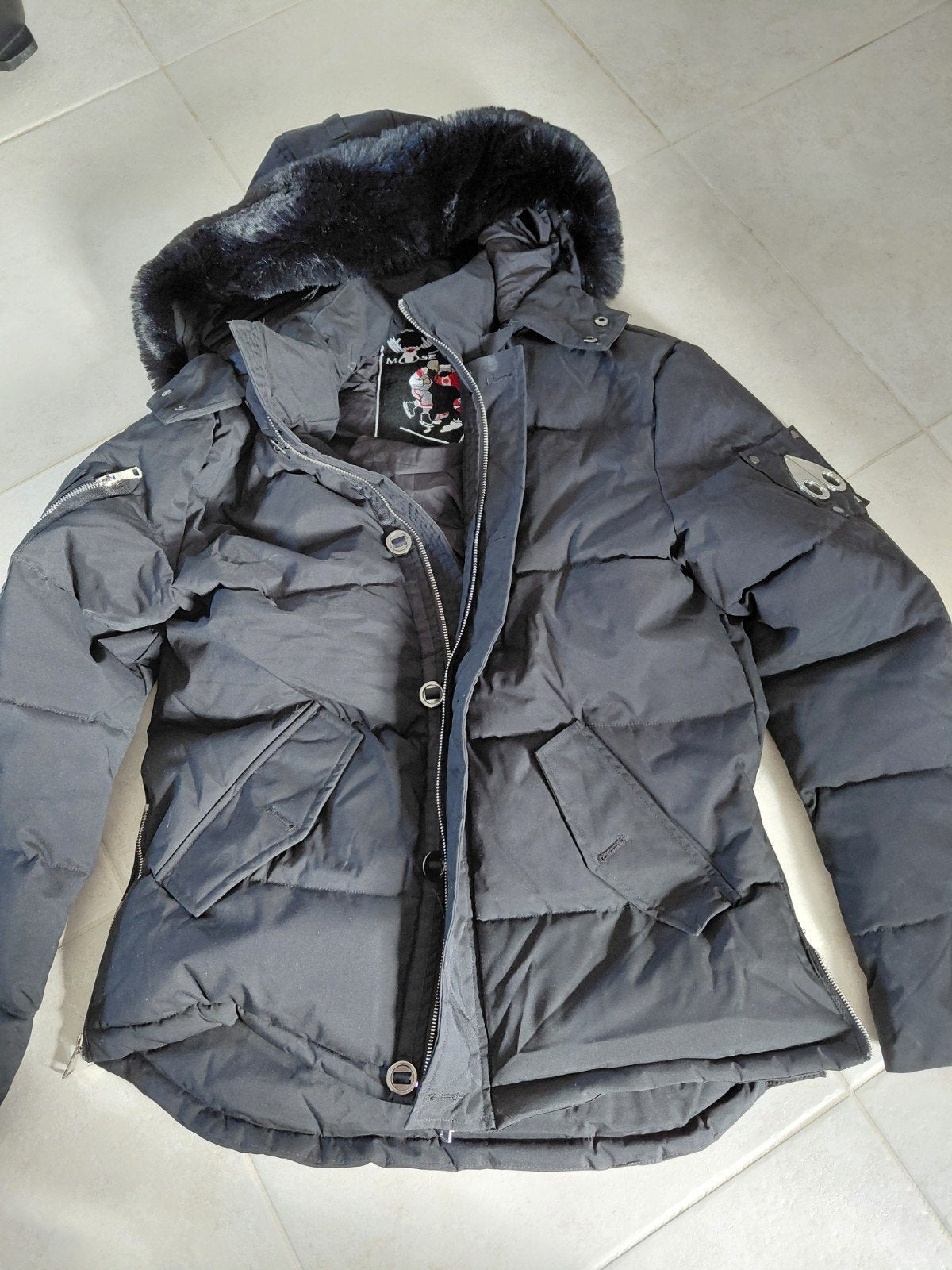 Moose Knuckles donsjas - Zwart - Maat XXL, Zwart, Maat 46/48 (XL) of groter, Ophalen of Verzenden, Zo goed als nieuw