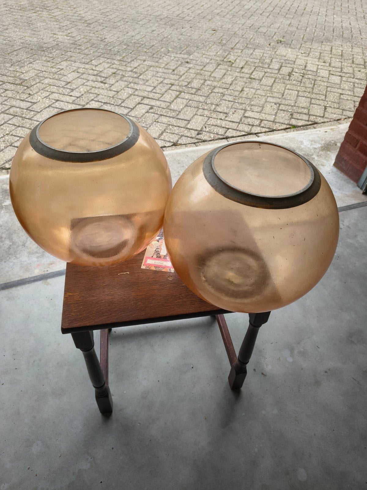 2 glazen oranje potten en 3 vintage aardewerken vazen, Ophalen