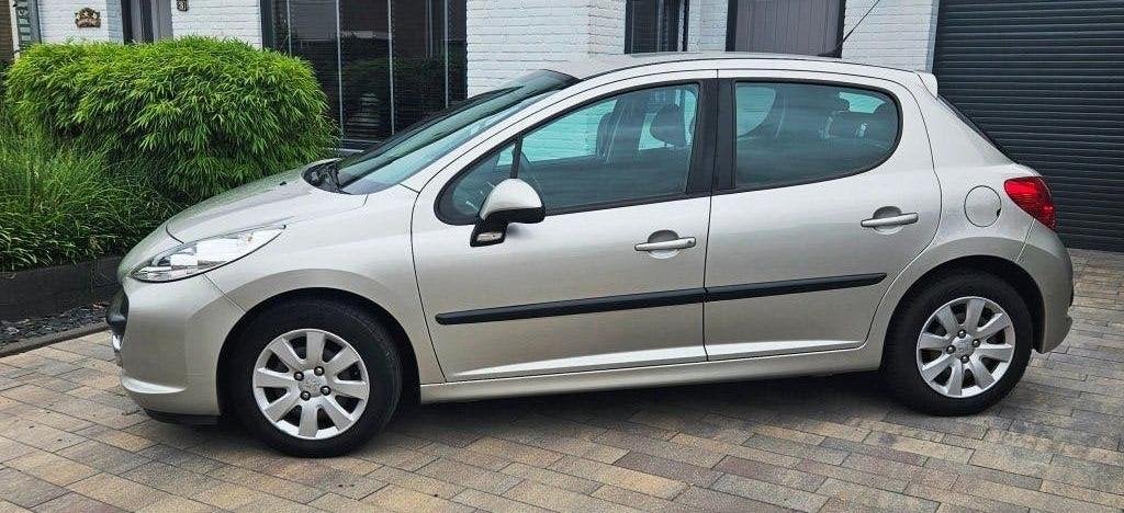 Peugeot 207  1.4  bj 2008  Airco -  cruise control - nwe AP, Voorwielaandrijving, Stof, Zwart, 1153 kg