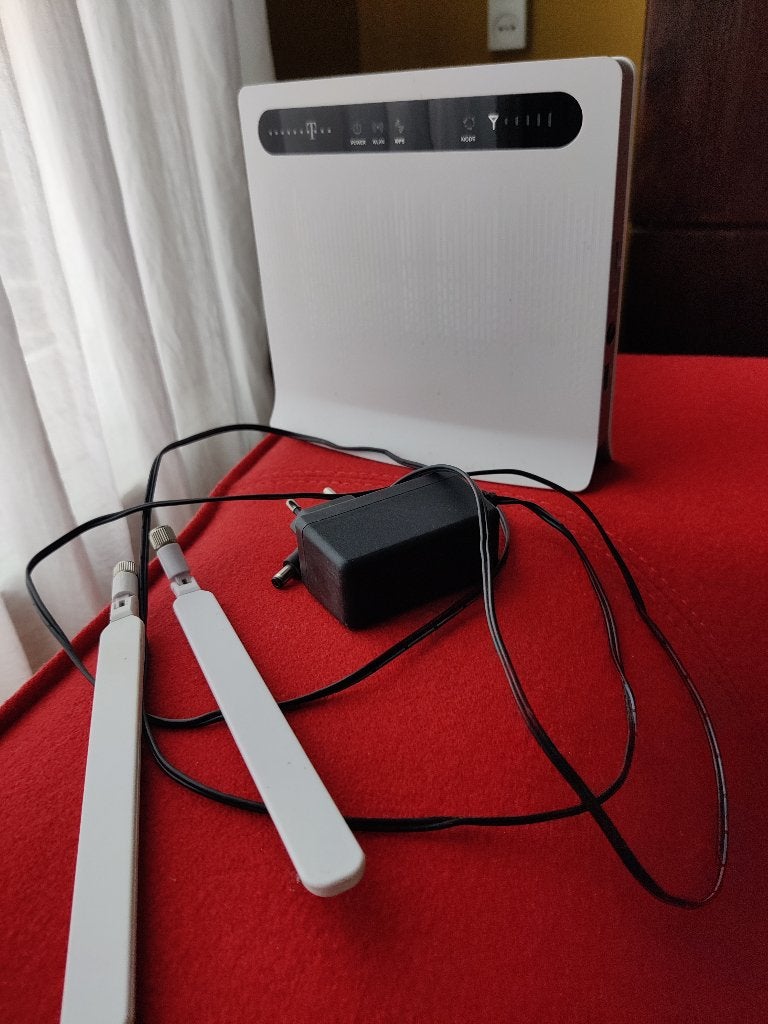 4G router/modem Telekom Speedport LTE II / Huawei B593s-12, Ophalen of Verzenden, Gebruikt, Router met modem, Huawei