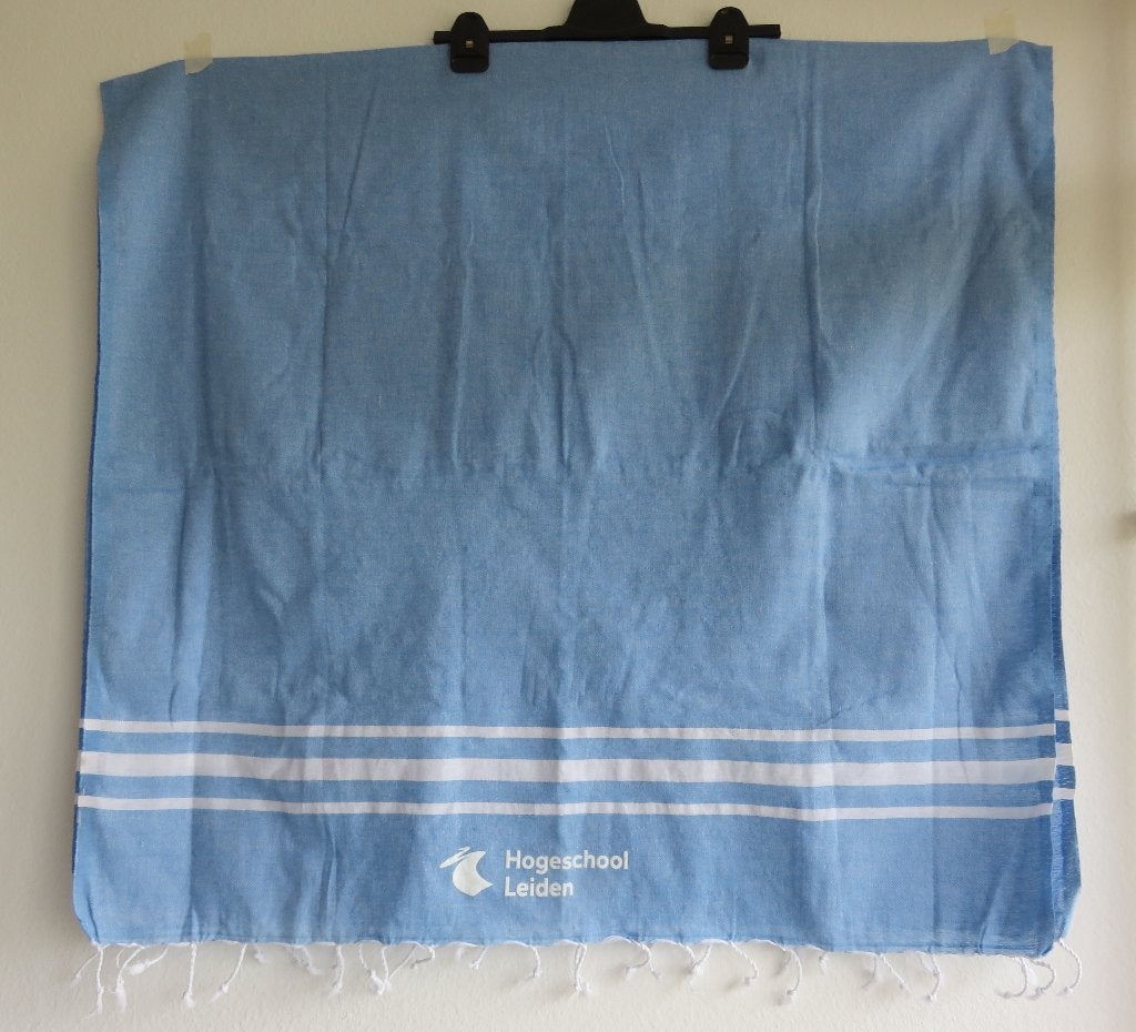 Lichtblauwe met witte hamamdoek met franjes strandlaken, Ophalen of Verzenden, Nieuw, Blauw, Handdoek