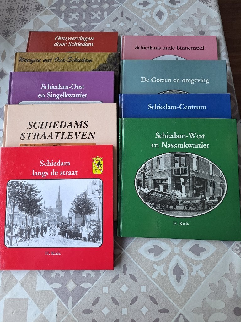 Boeken van H. Kiela over Oud Schiedam - 9-delige serie, 20e eeuw of later, Ophalen of Verzenden, Zo goed als nieuw, H. Kiela