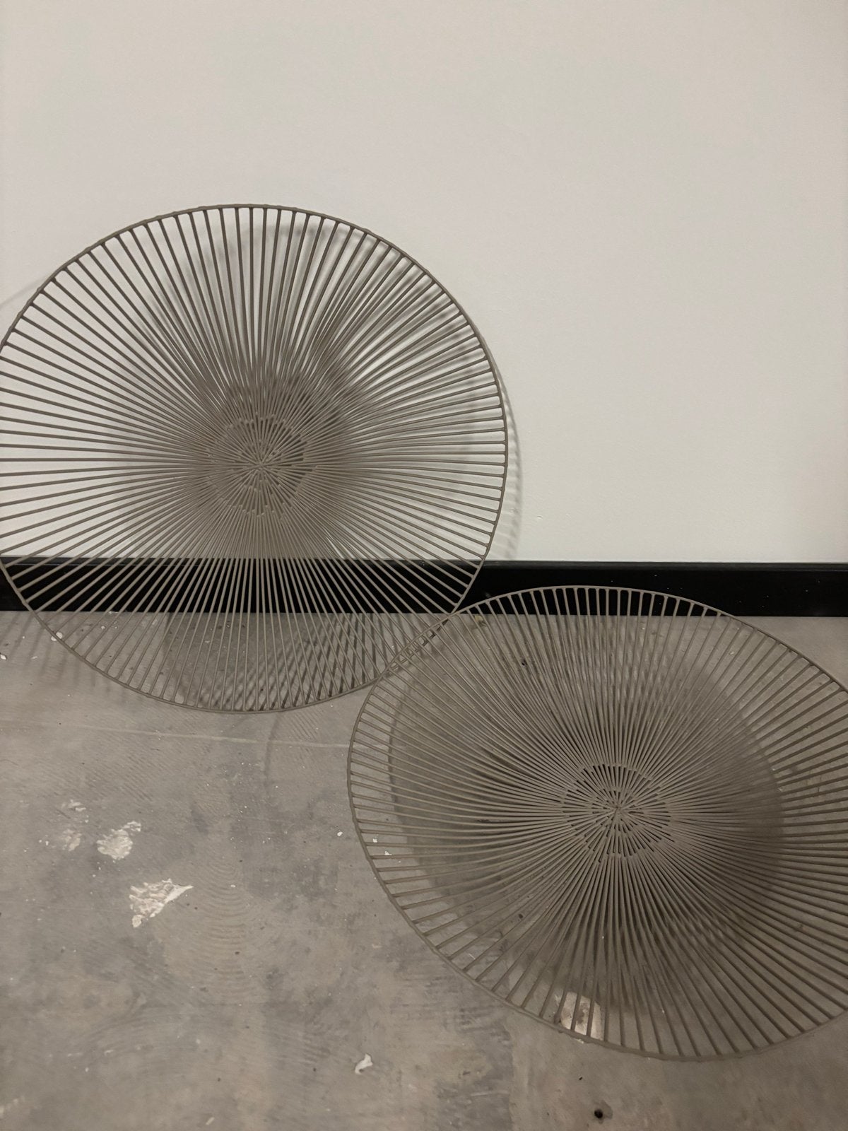 2 metalen Serax Metal sculptures fruitschalen, Ophalen, Zo goed als nieuw