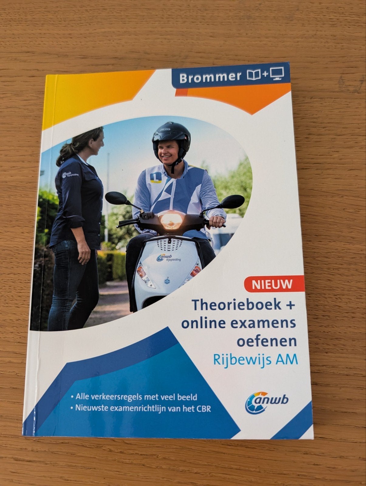 BROMMER Theorieboek Rijbewijs AM, Boeken, Studieboeken en Cursussen, Ophalen of Verzenden, Zo goed als nieuw, Overige niveaus