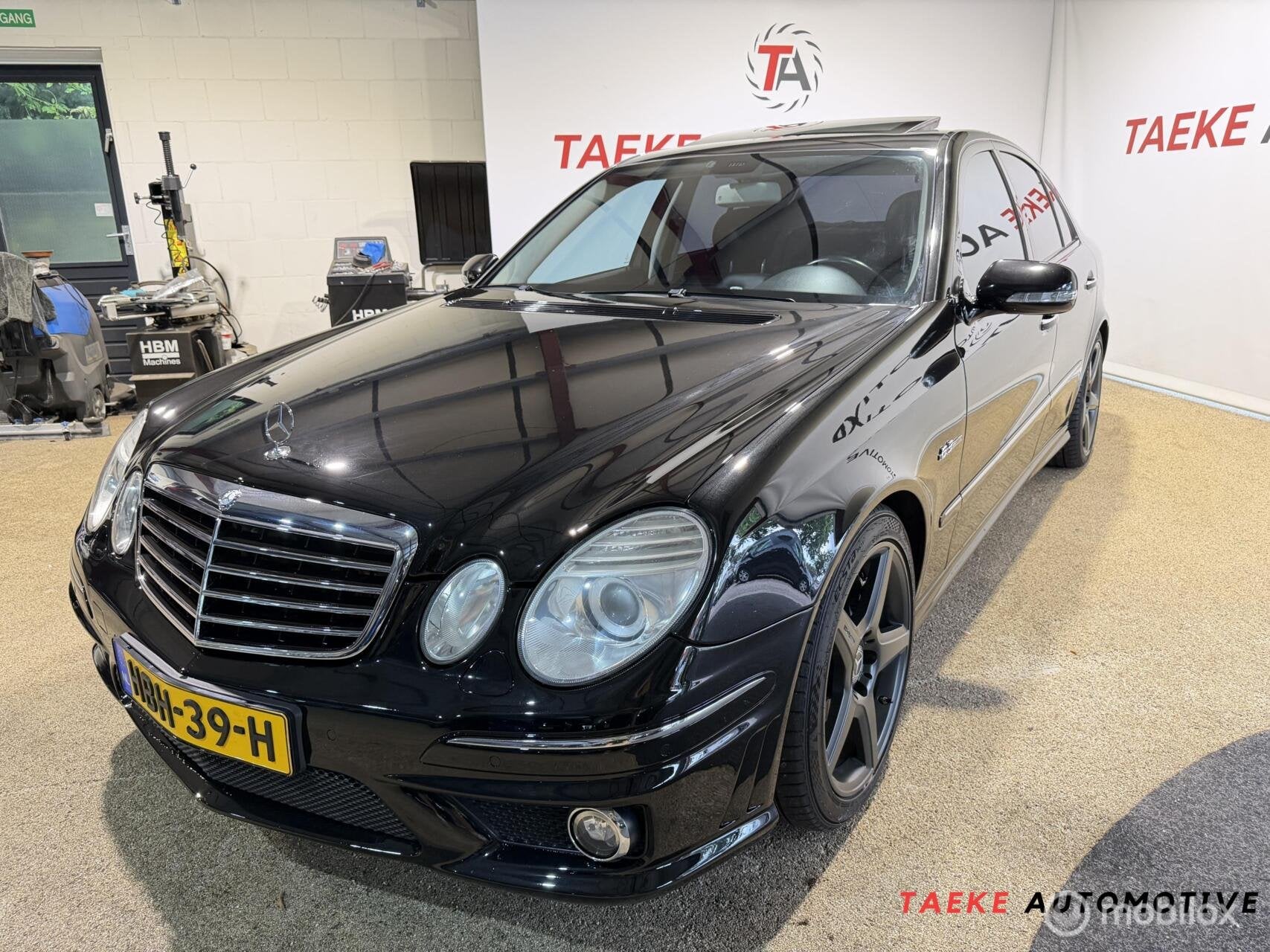 Mercedes E-klasse AMG 63 CLIMA/CRUISE/DAKJE, Auto's, Automaat, Achterwielaandrijving, Gebruikt, 8 cilinders